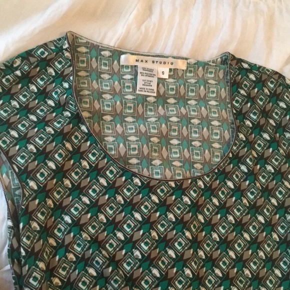 PERFECT CONDITION DRESS - Picture 2 of 5